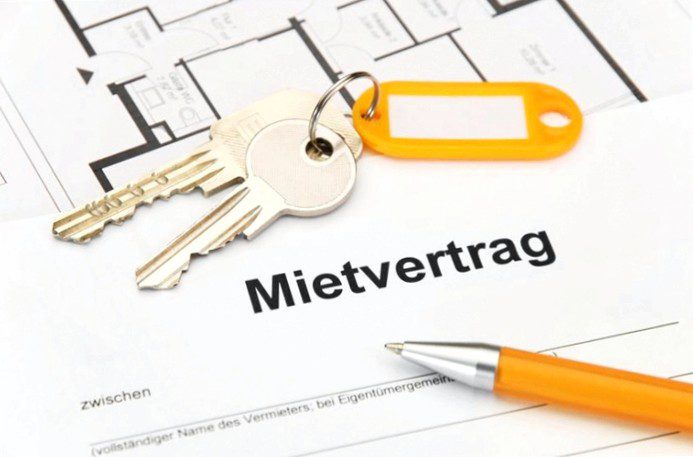 Tenants pay on average between CHF 8 and 9 billion more than owners each year